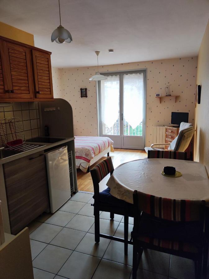 Residence L'Alexandra 2 Etoiles Бурбонн-ле-Бен Экстерьер фото