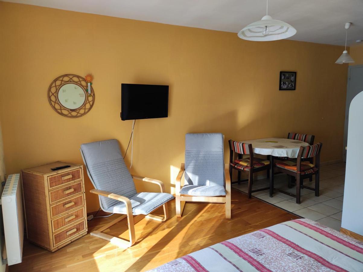 Residence L'Alexandra 2 Etoiles Бурбонн-ле-Бен Экстерьер фото